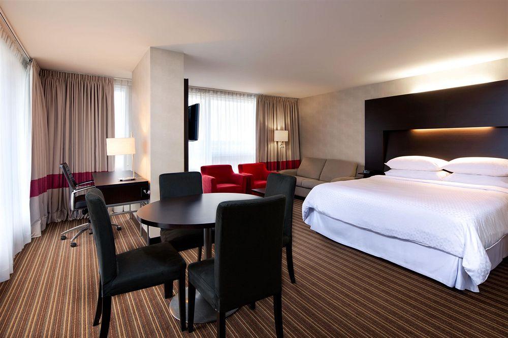 Four Points By Sheraton Levis Convention Centre Exterior foto
